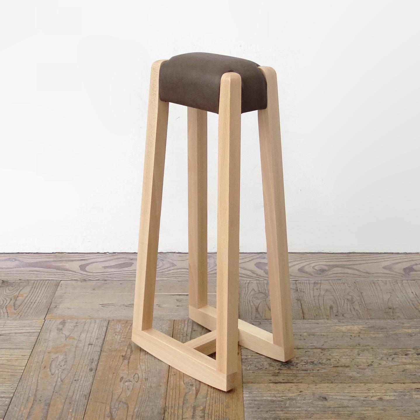 らくらスツール (ナチュラル × 合成皮革ブラウン)1枚目の画像