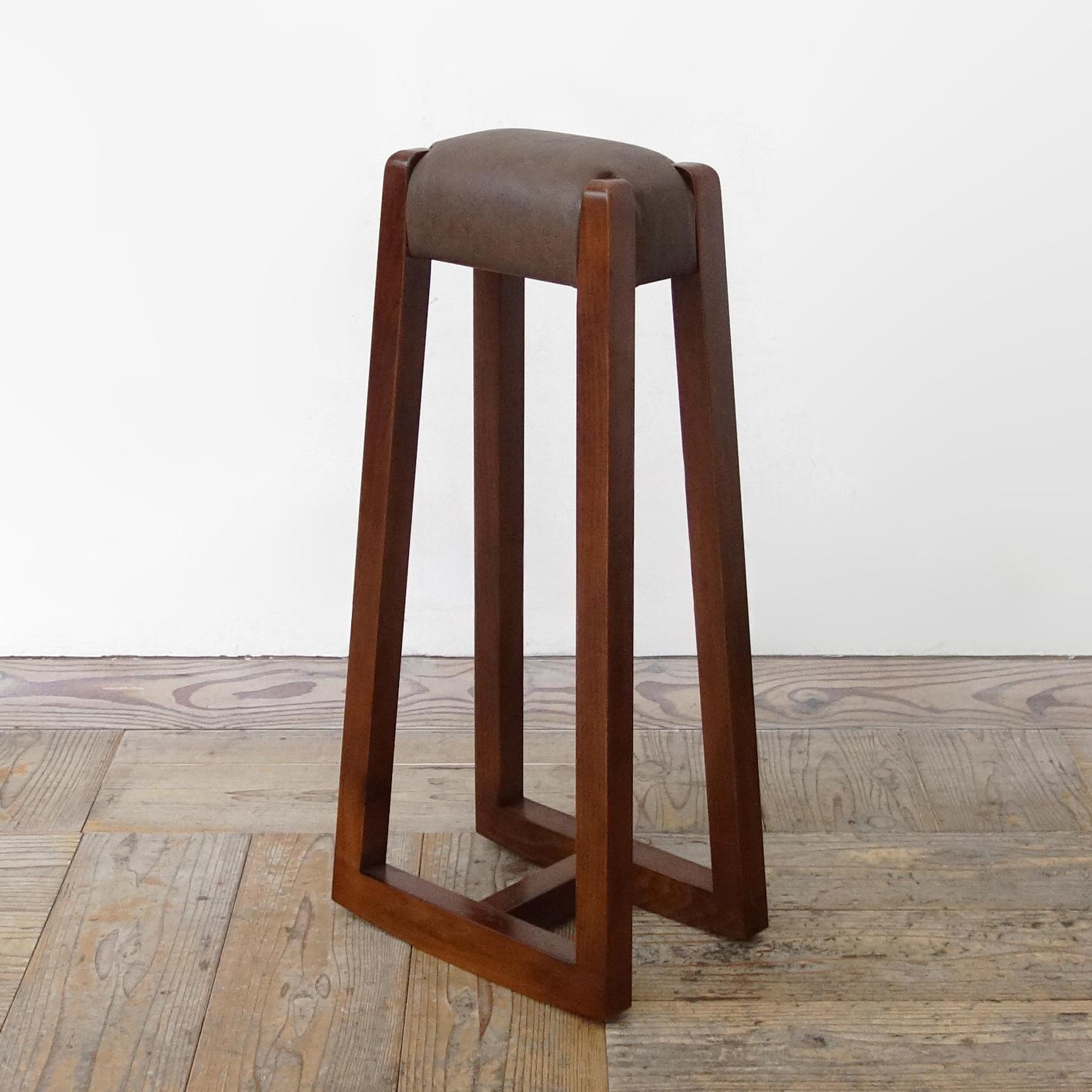 らくらスツール (ブラウン × 合成皮革ブラウン)1枚目の画像